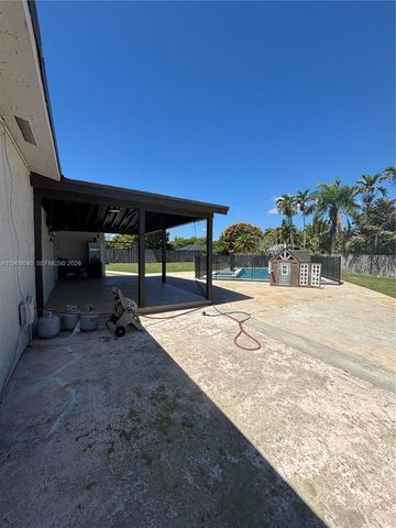 16321 SW 294th St, Homestead, FL 33033