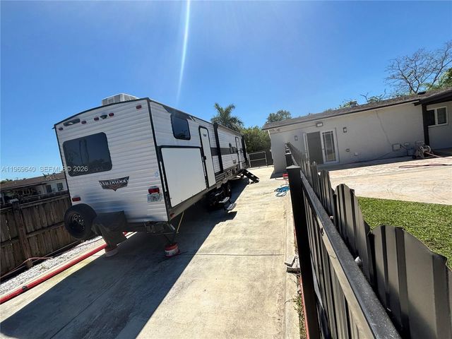 16321 SW 294th St, Homestead, FL 33033