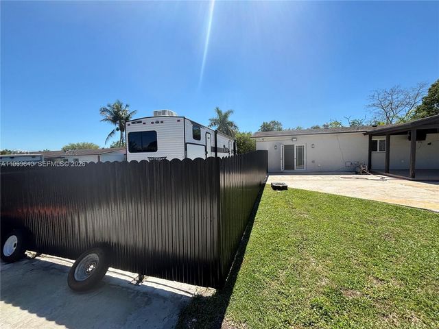 16321 SW 294th St, Homestead, FL 33033