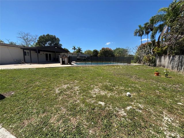 16321 SW 294th St, Homestead, FL 33033