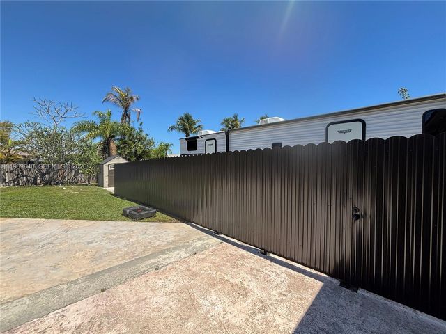 16321 SW 294th St, Homestead, FL 33033