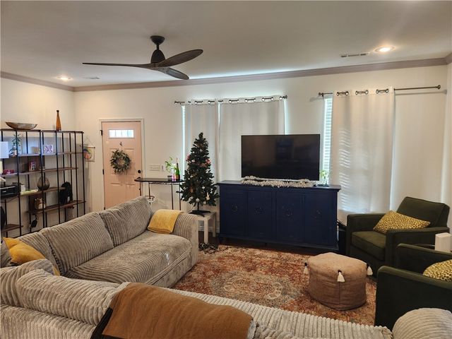 4272 W Bradstreet Lane, Fayetteville, AR 72704