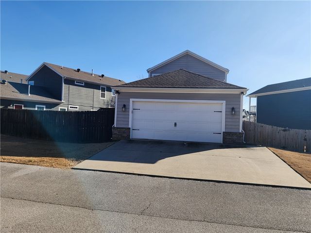 4272 W Bradstreet Lane, Fayetteville, AR 72704