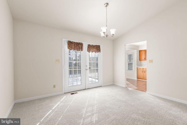 5404 LEAVELLS CROSSING DR, Fredericksburg, VA 22407