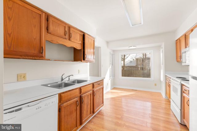 5404 LEAVELLS CROSSING DR, Fredericksburg, VA 22407