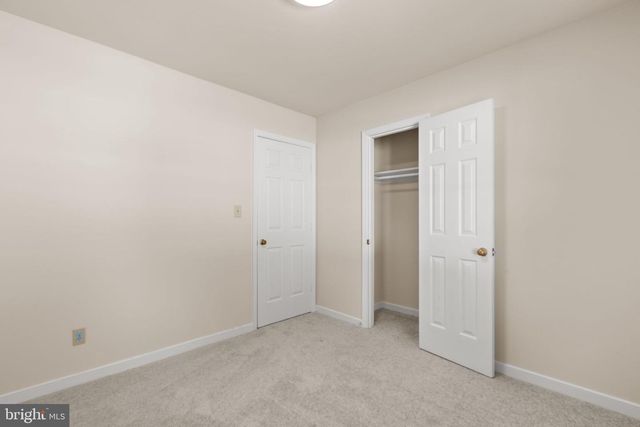 5404 LEAVELLS CROSSING DR, Fredericksburg, VA 22407