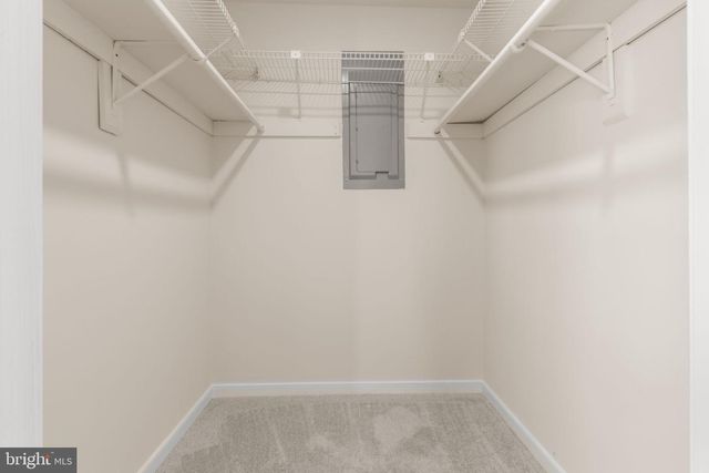 5404 LEAVELLS CROSSING DR, Fredericksburg, VA 22407