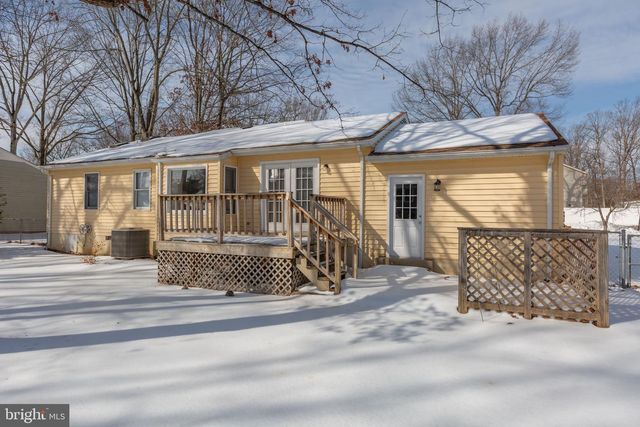 5404 LEAVELLS CROSSING DR, Fredericksburg, VA 22407