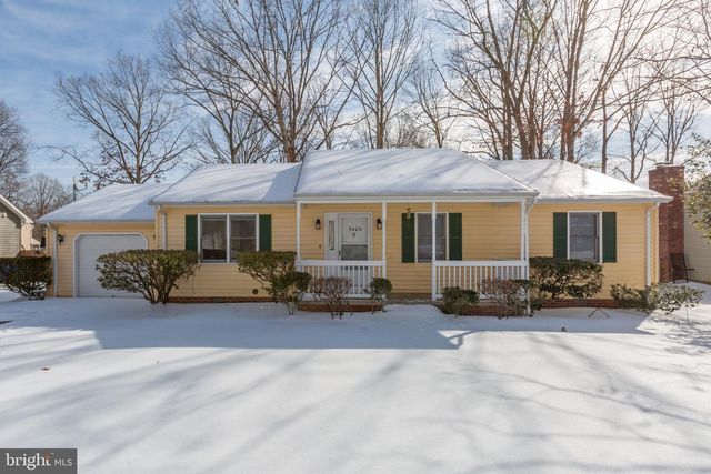 5404 LEAVELLS CROSSING DR, Fredericksburg, VA 22407