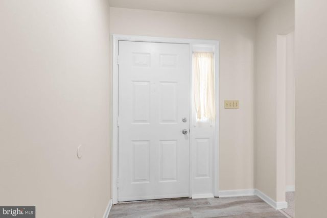 5404 LEAVELLS CROSSING DR, Fredericksburg, VA 22407