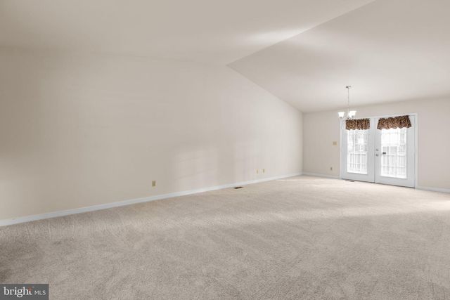 5404 LEAVELLS CROSSING DR, Fredericksburg, VA 22407