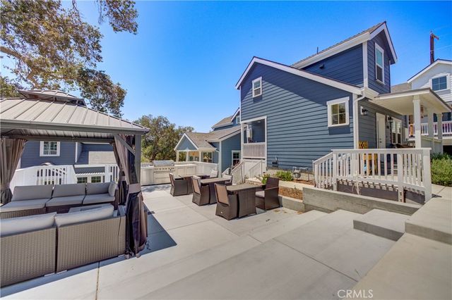5926 Gran Paseo Way, Atascadero, CA 93422