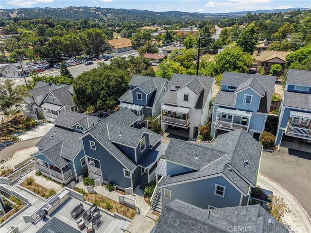 5926 Gran Paseo Way, Atascadero, CA 93422
