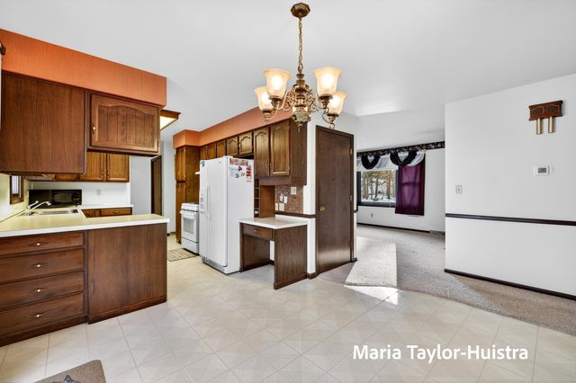 15881 Groesbeck Street, Grand Haven Twp, MI 49417