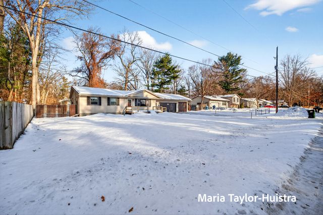 15881 Groesbeck Street, Grand Haven Twp, MI 49417