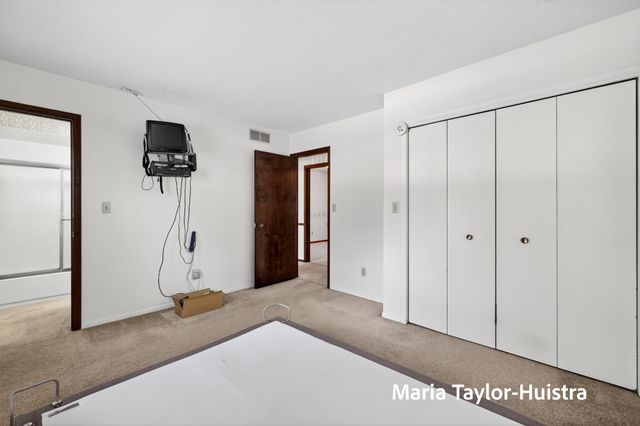 15881 Groesbeck Street, Grand Haven Twp, MI 49417