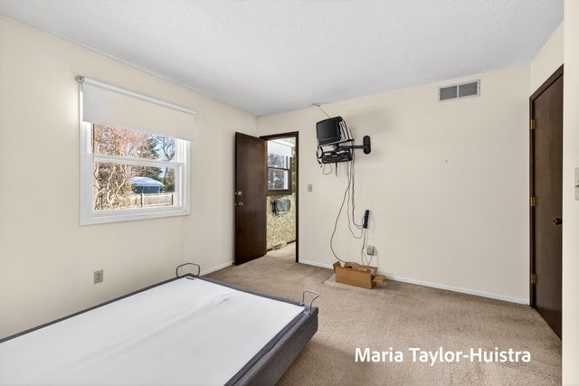 15881 Groesbeck Street, Grand Haven Twp, MI 49417