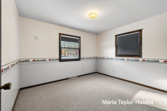 15881 Groesbeck Street, Grand Haven Twp, MI 49417