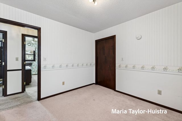 15881 Groesbeck Street, Grand Haven Twp, MI 49417