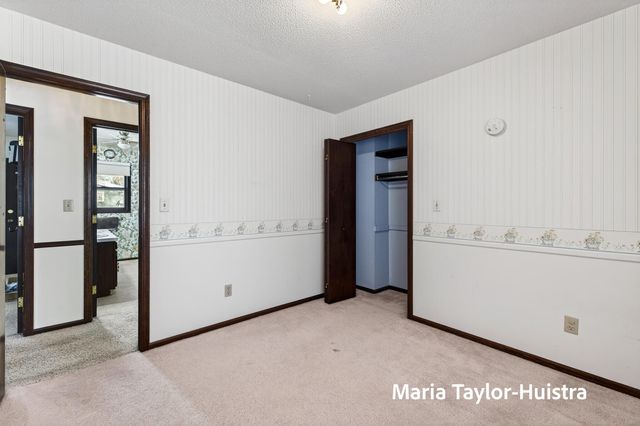 15881 Groesbeck Street, Grand Haven Twp, MI 49417