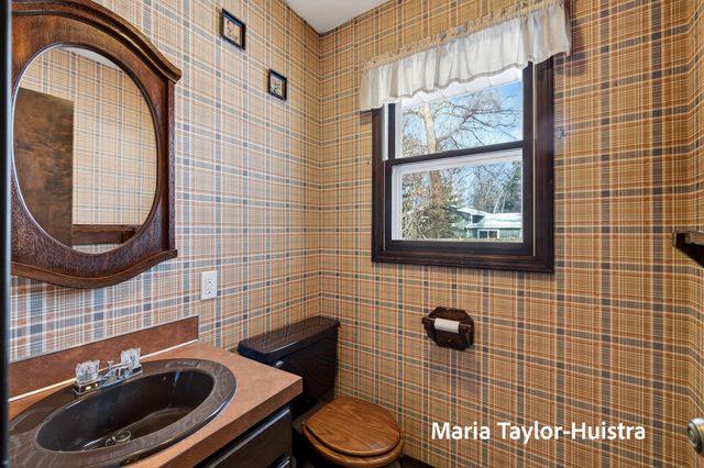 15881 Groesbeck Street, Grand Haven Twp, MI 49417