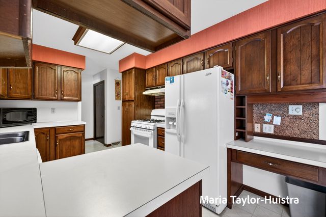 15881 Groesbeck Street, Grand Haven Twp, MI 49417