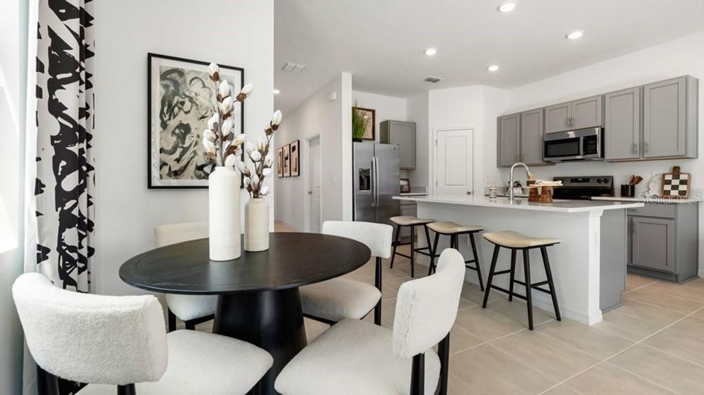 Image 9 of property listing at 7166 GRAND FOREST WAY, Nokomis, FL 34275