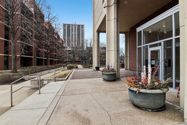 2901 S Michigan Avenue 505, Chicago, IL 60616