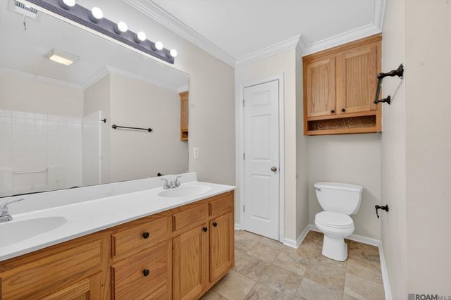 35032 Napoleon Dr, Denham Springs, LA 70706