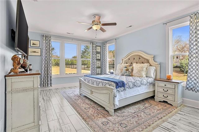 135 Woodbridge Place, Brooks, GA 30205