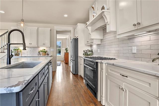 135 Woodbridge Place, Brooks, GA 30205