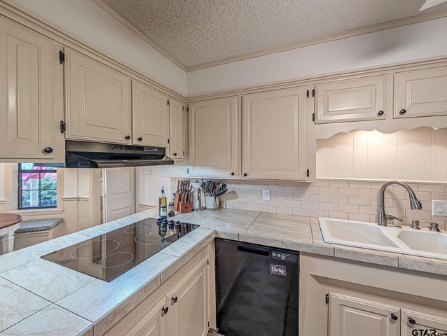 1200 Kingspark, Tyler, TX 75703