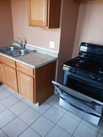 8209 S EVANS Avenue, Chicago, IL 60619