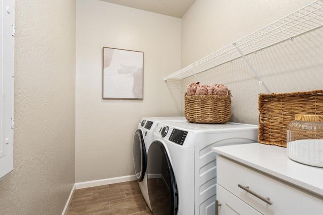 707 Solar Lane, Clovis, CA 93619