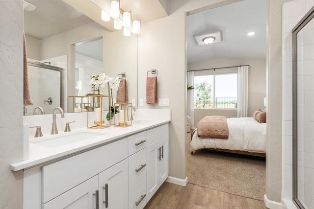 707 Solar Lane, Clovis, CA 93619