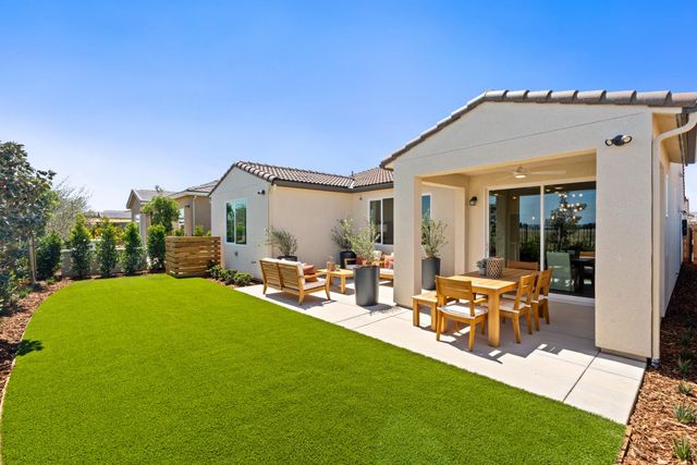 707 Solar Lane, Clovis, CA 93619