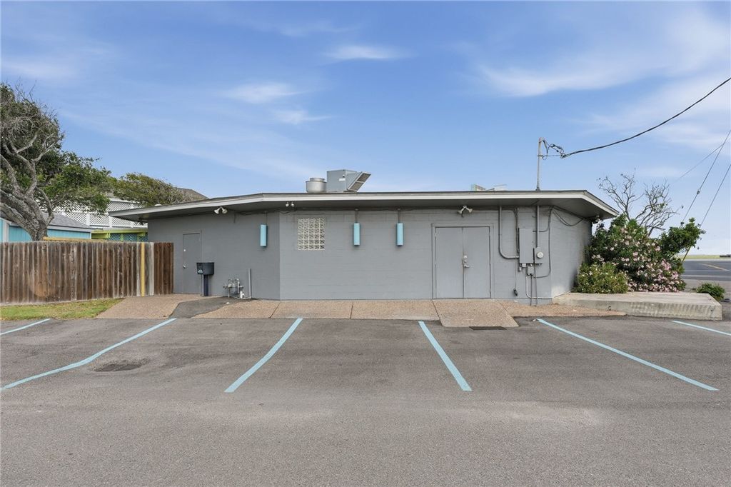 701 Hwy 35 N, Rockport, TX 78382 — photo 4