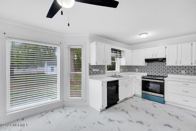 315 Southwest Drive, Jacksonville, NC 28540