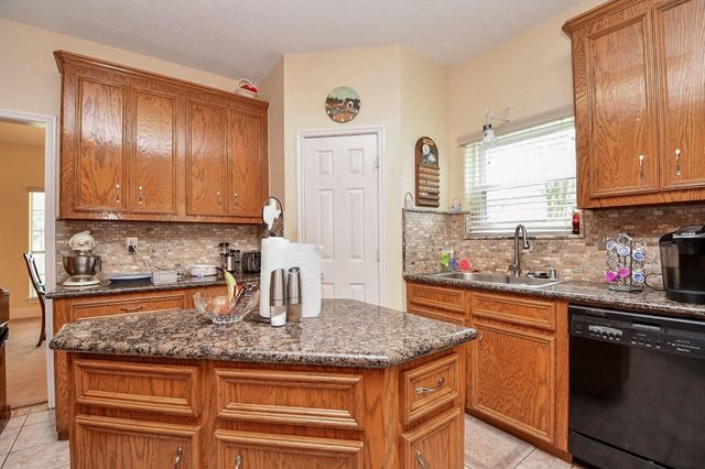 10913 N P Street, La Porte, TX 77571