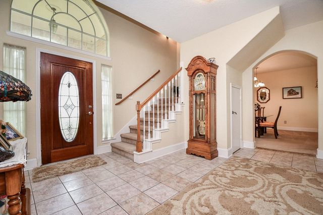 10913 N P Street, La Porte, TX 77571