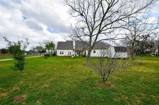 10913 N P Street, La Porte, TX 77571