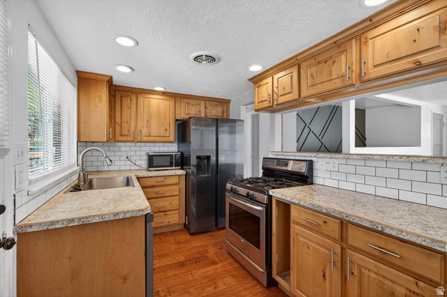 56 S WILSON AVE, American Fork, UT 84003