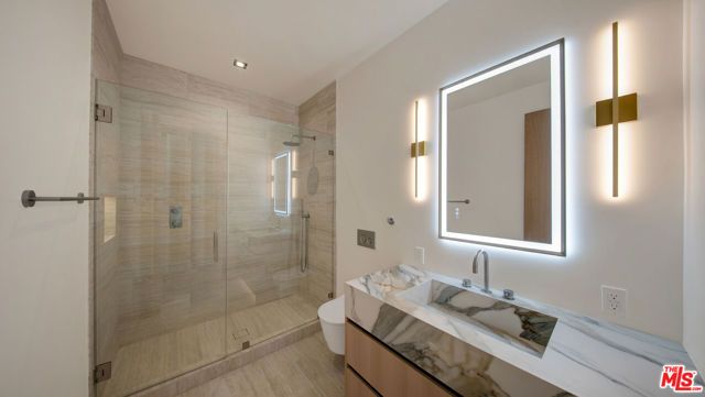 8765 Hollywood, Los Angeles, CA 90069