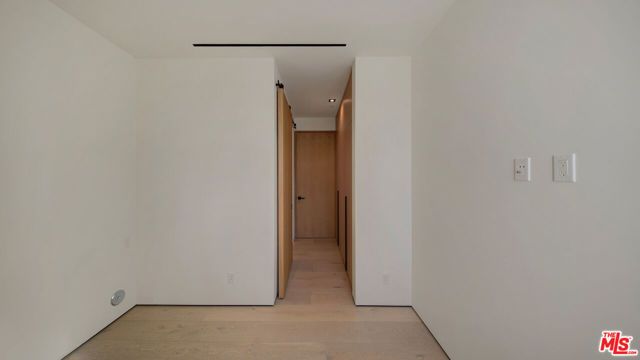 8765 Hollywood, Los Angeles, CA 90069