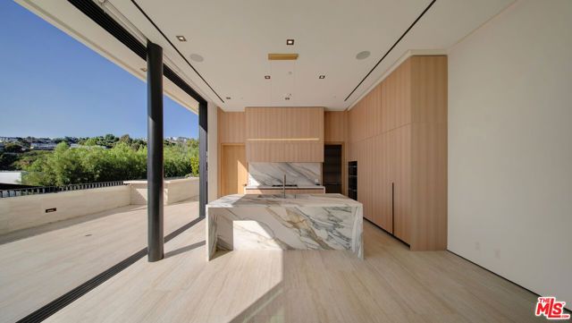 8765 Hollywood, Los Angeles, CA 90069