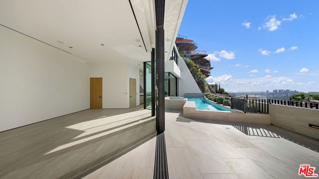 8765 Hollywood, Los Angeles, CA 90069