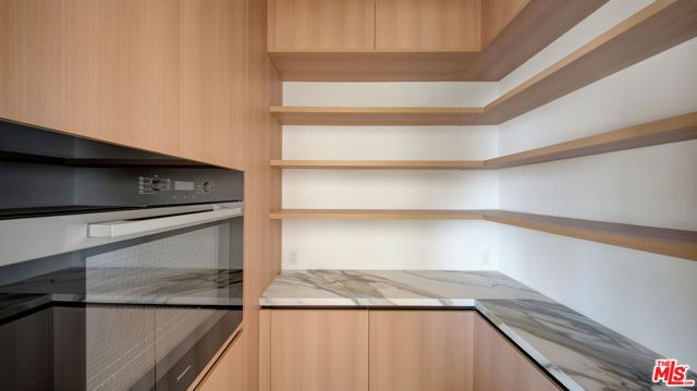 8765 Hollywood, Los Angeles, CA 90069