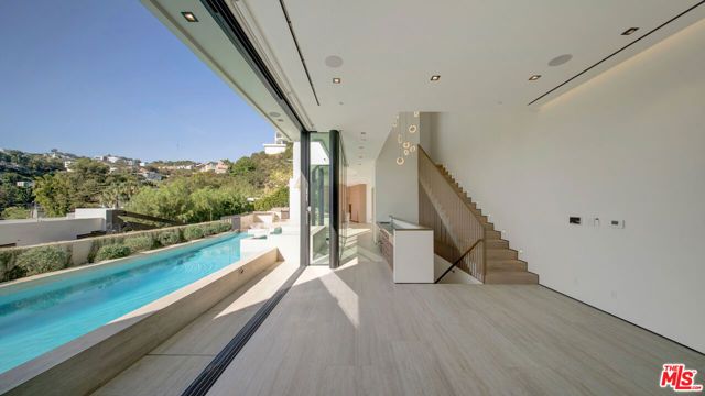 8765 Hollywood, Los Angeles, CA 90069