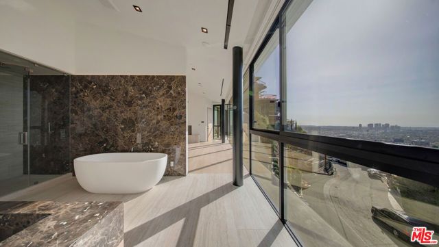 8765 Hollywood, Los Angeles, CA 90069