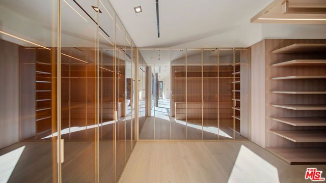 8765 Hollywood, Los Angeles, CA 90069